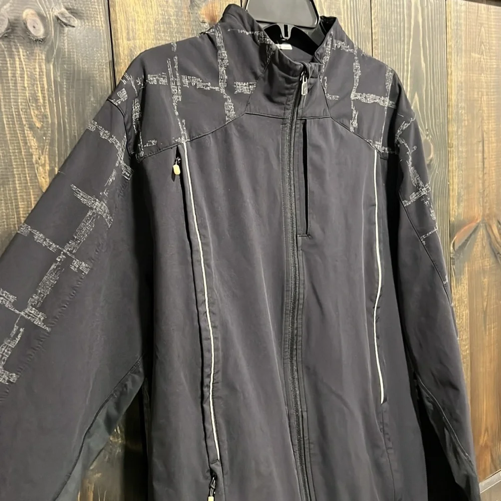 Lululemon Wet Dry Warm Jacket L Multi Pocket Size Zip Black Cycling Rain Running